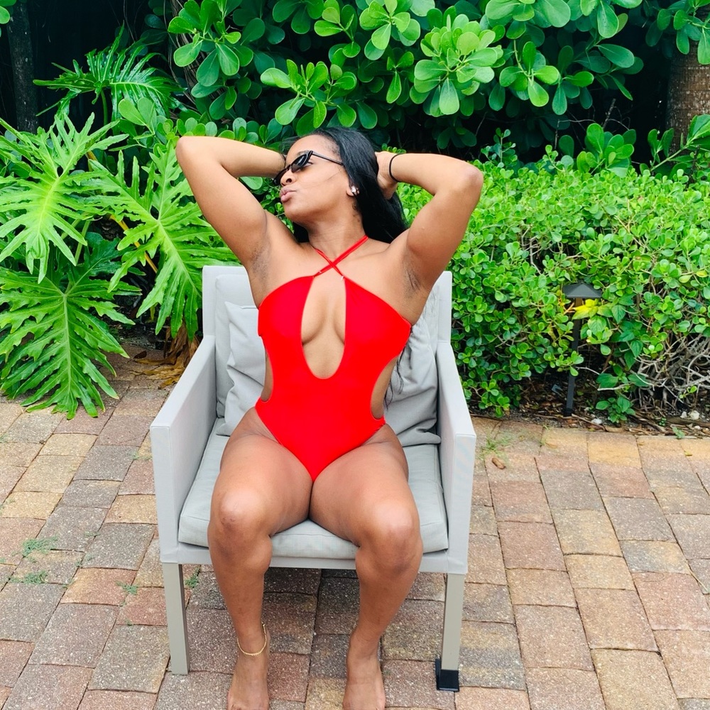 Red One piece